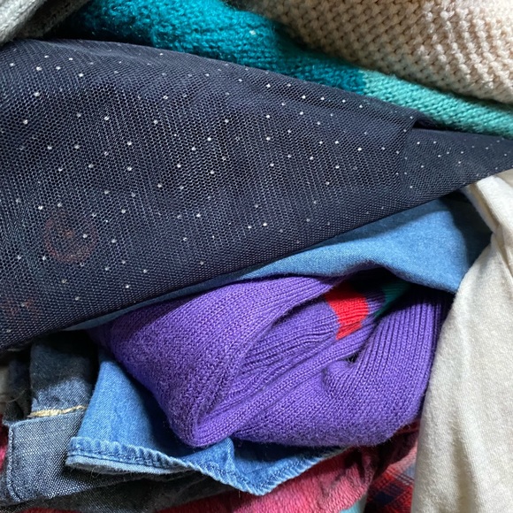 Girls 4T clothing mystery box 📦 - Picture 5 of 7